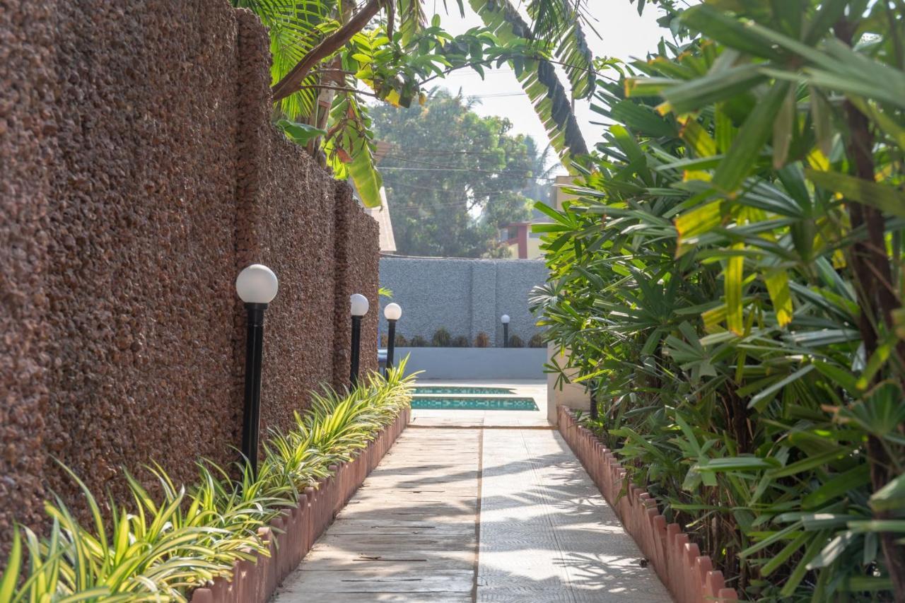 Hotel Citrus Prime Candolm, Goa カンドリム エクステリア 写真