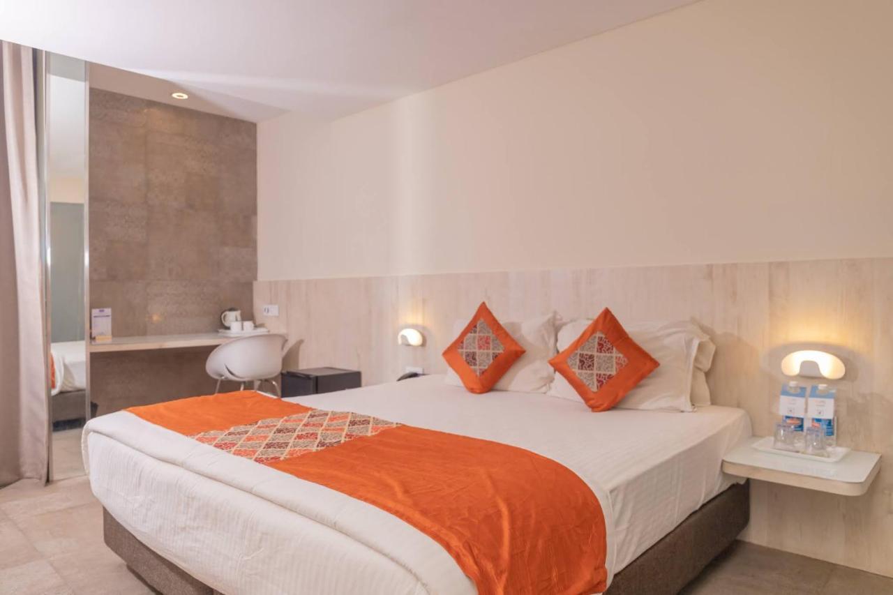 Hotel Citrus Prime Candolm, Goa カンドリム エクステリア 写真