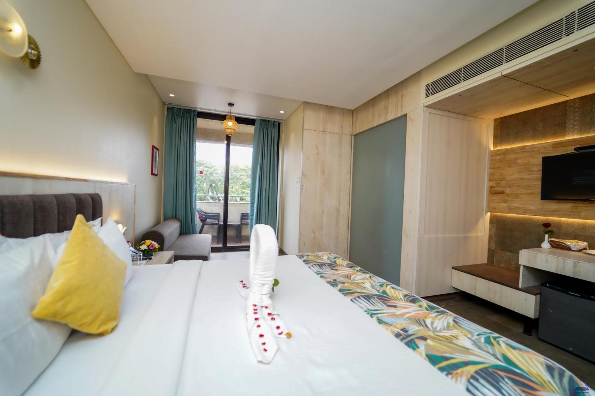 Hotel Citrus Prime Candolm, Goa カンドリム エクステリア 写真